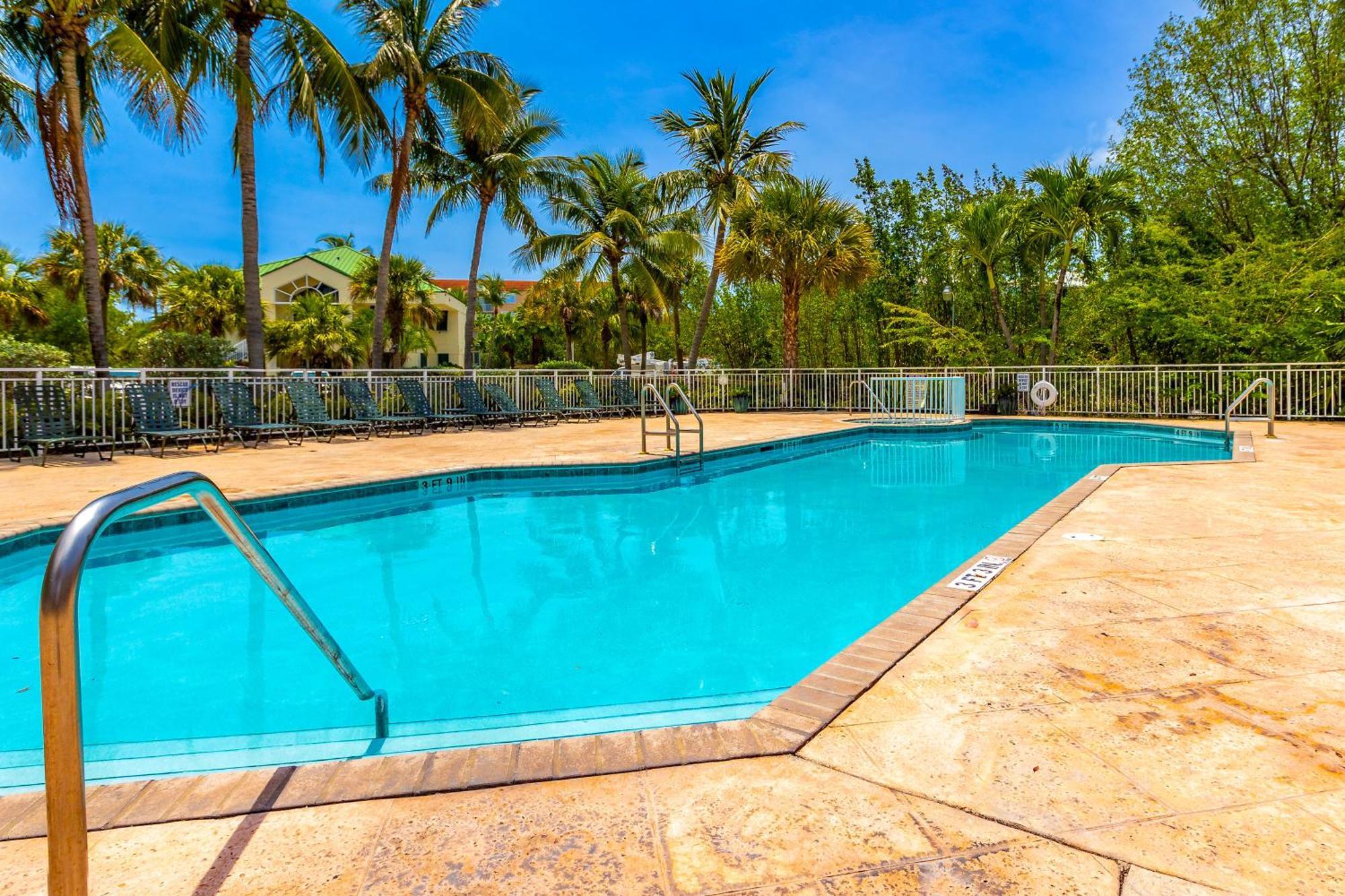 Sunrise Suites Dominican Suite #110 키웨스트 객실 사진